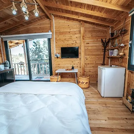 Fascinating Bungalow With Shared Pool Surrounded By Nature In 펜션 페티예