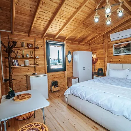 Fascinating Bungalow With Shared Pool Surrounded By Nature In * 페티예