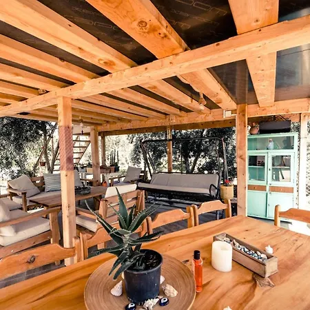 Fascinating Bungalow With Shared Pool Surrounded By Nature In 페티예