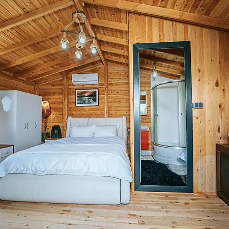 Fascinating Bungalow With Shared Pool Surrounded By Nature In Дом отдыха Фетхие